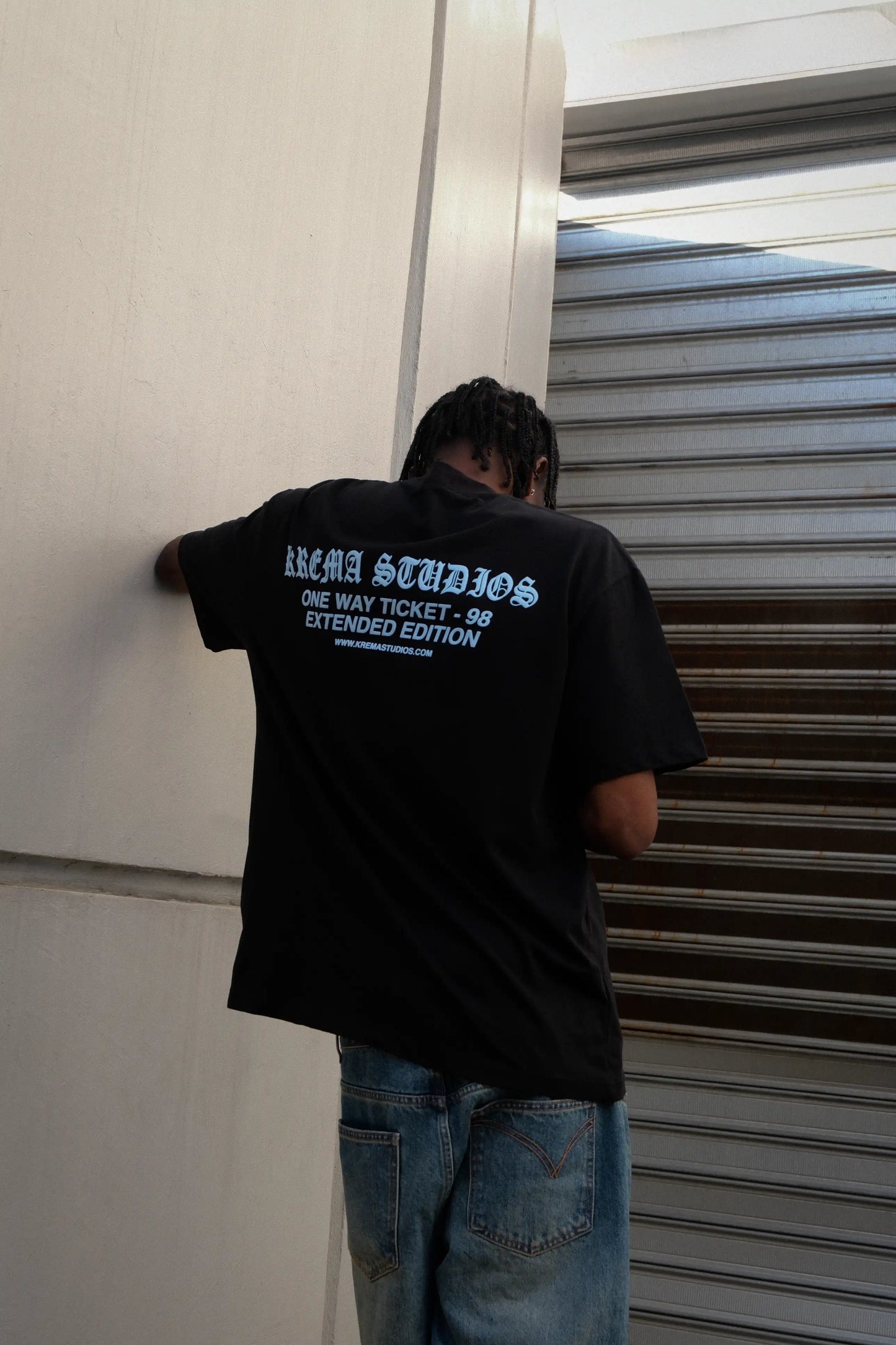 ONE TICKET TEE - BLACK/SKY BLUE
