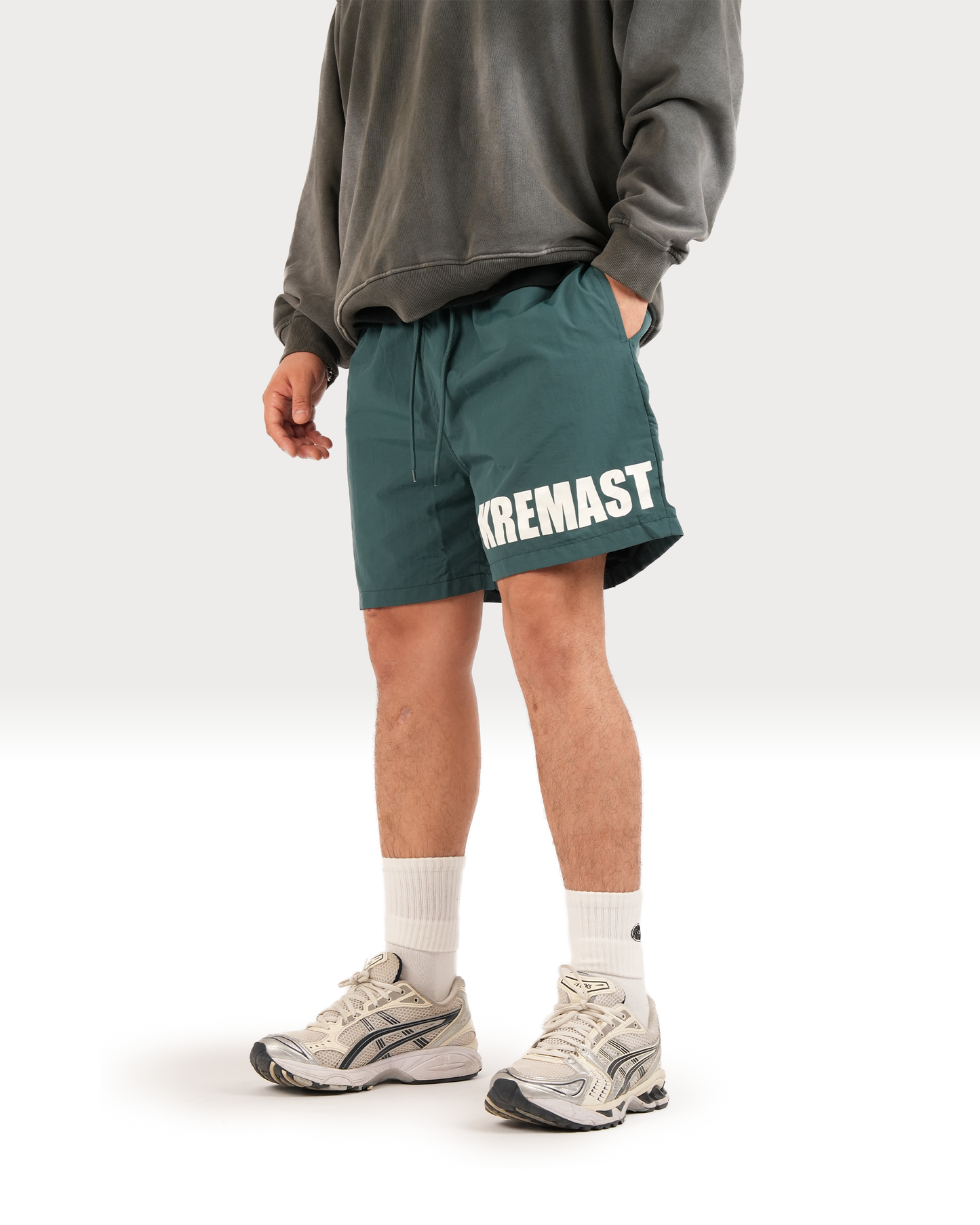 AROUND SHORTS - GREEN