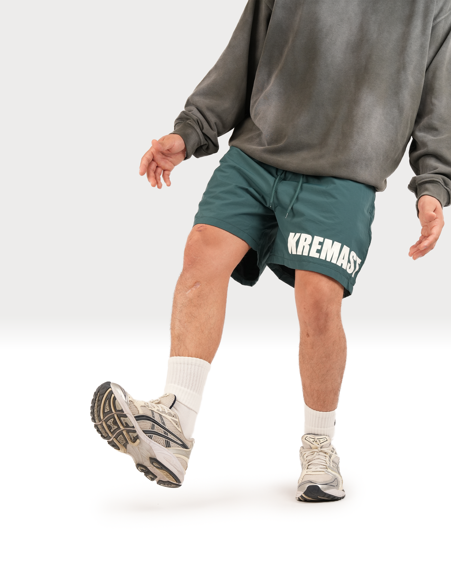 AROUND SHORTS - GREEN