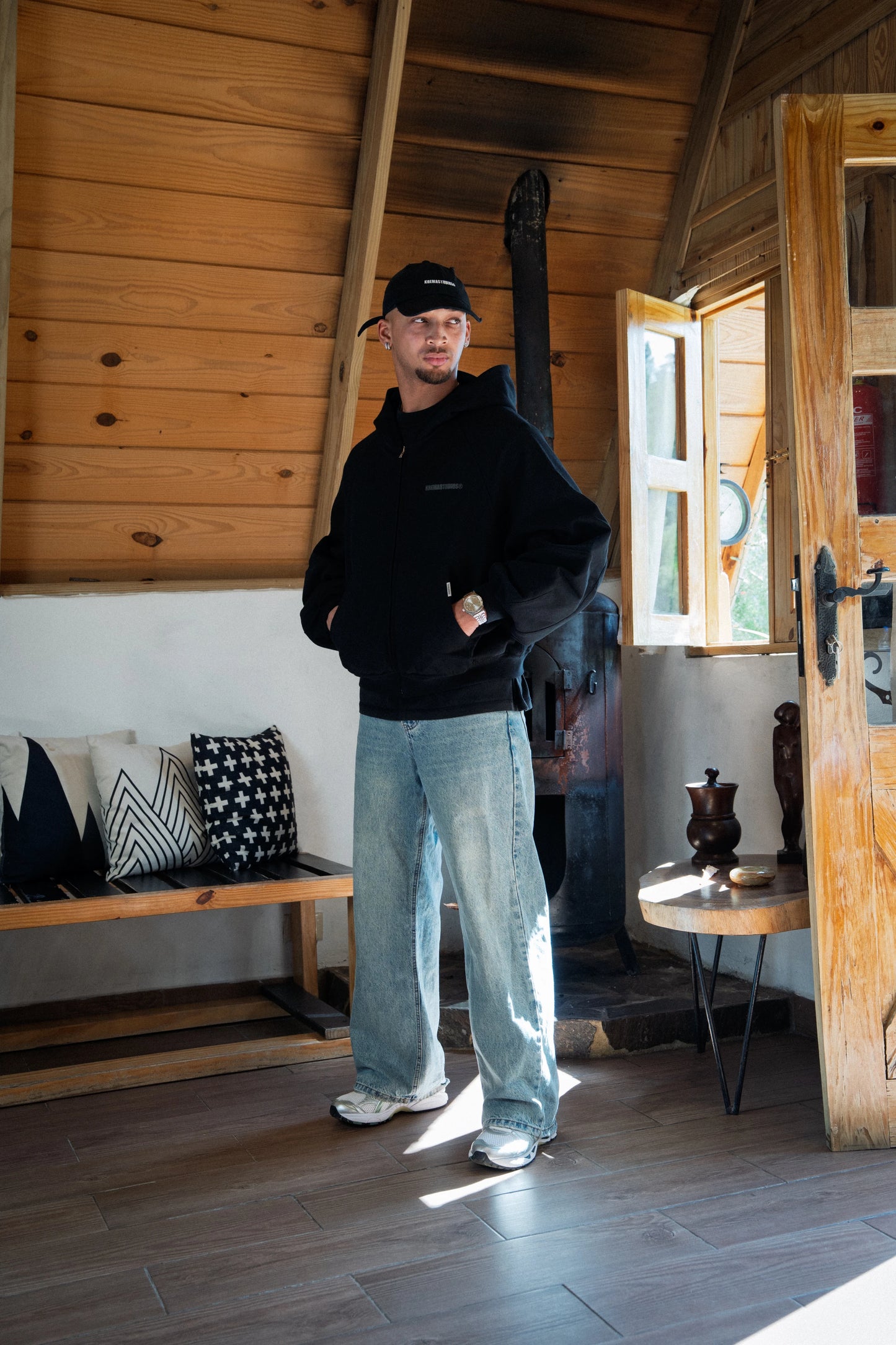 BATWING OVERSIZED HOODIE