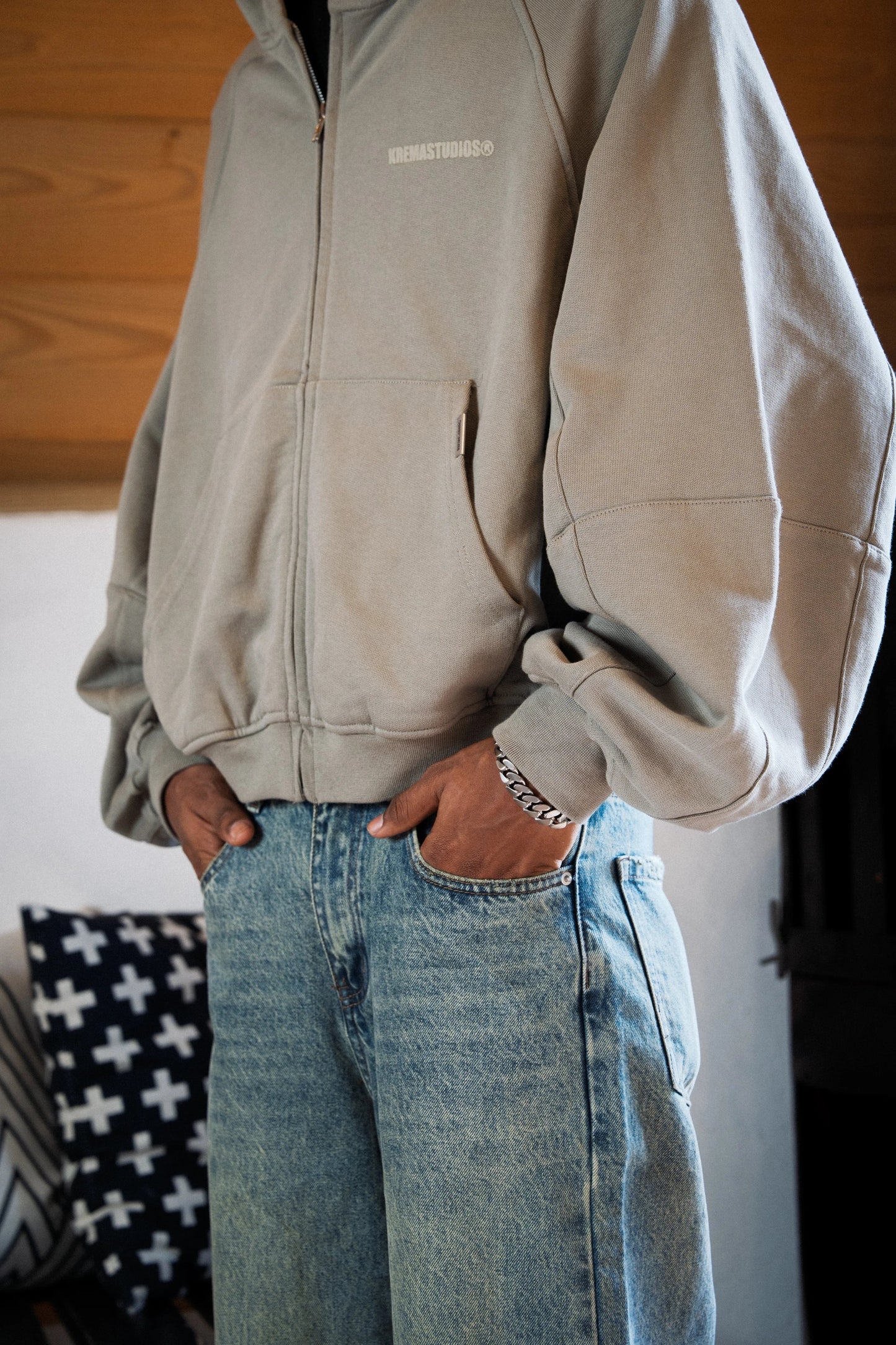 BATWING OVERSIZED HOODIE - GREEN ARMY