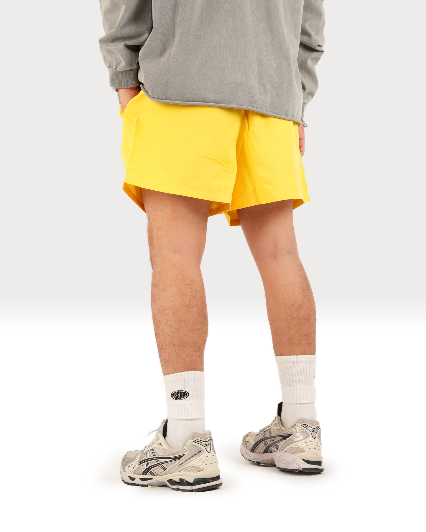 LOGO SHORTS - YELLOW