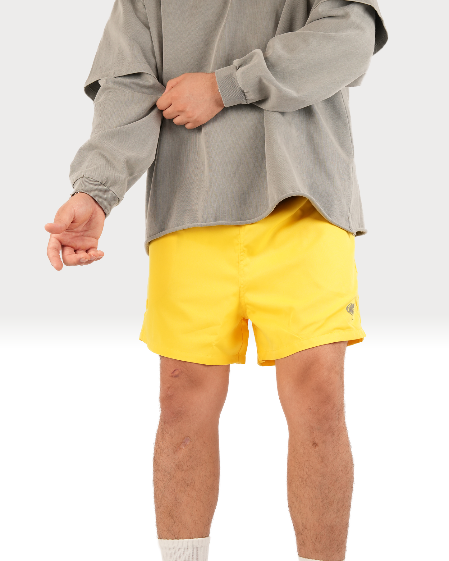 LOGO SHORTS - YELLOW