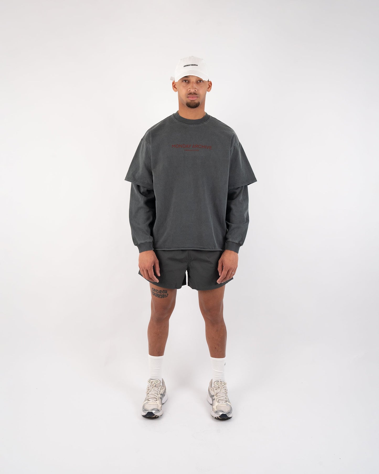 MONDAY ARCHIVE - DARK GREY