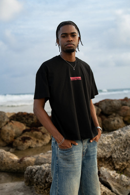 PRAY TEE - BLACK/MAGENTA