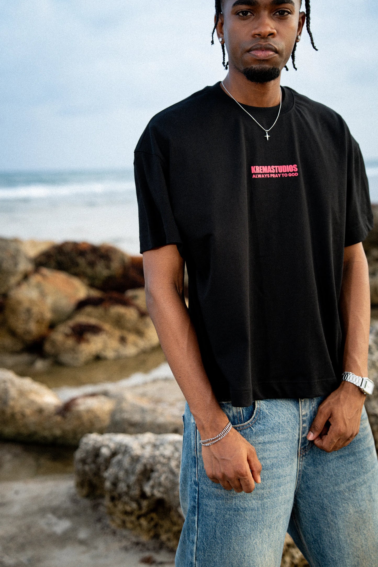 PRAY TEE - BLACK/MAGENTA