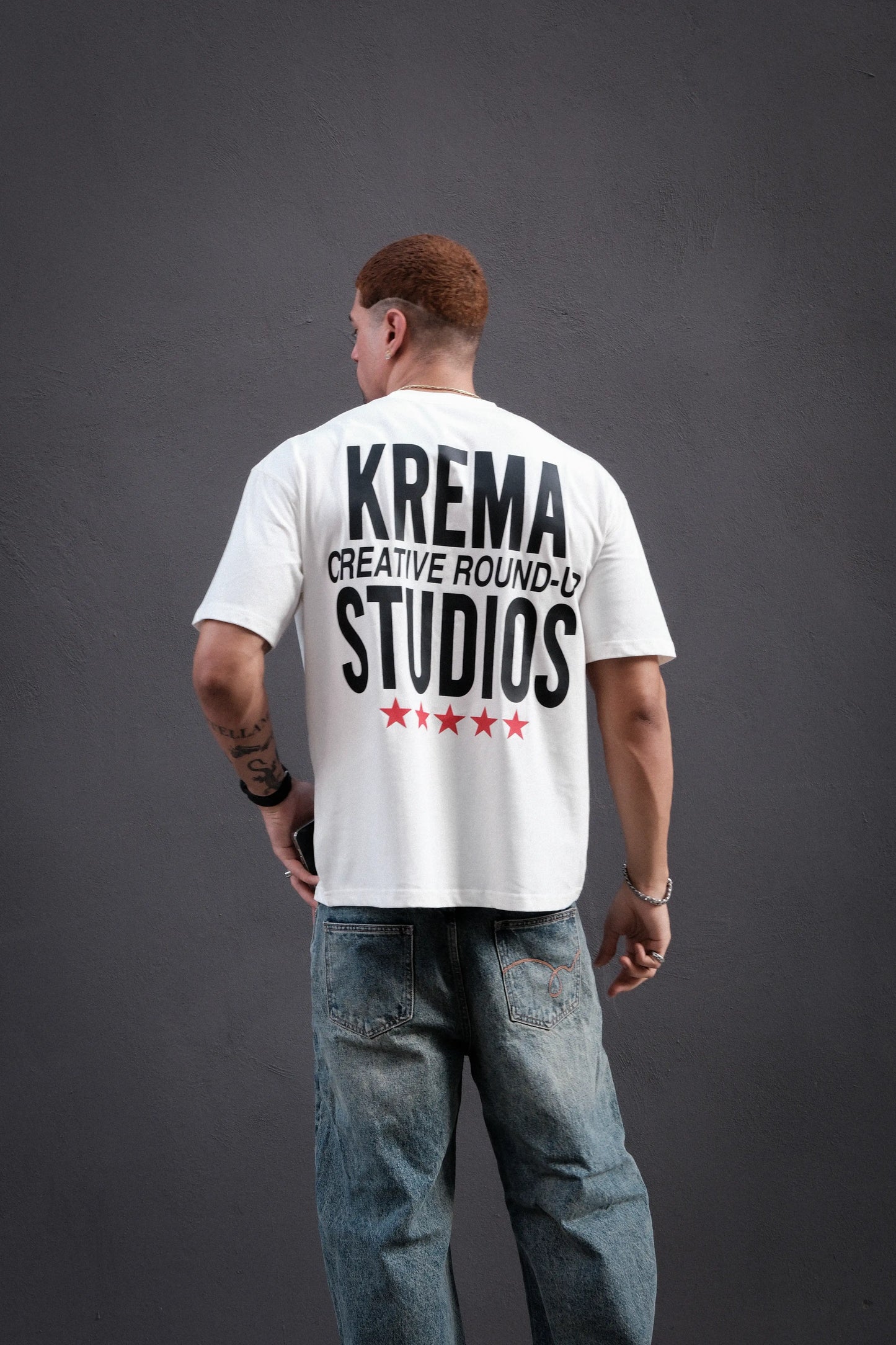ROUND UP TEE - WHITE/BLACK