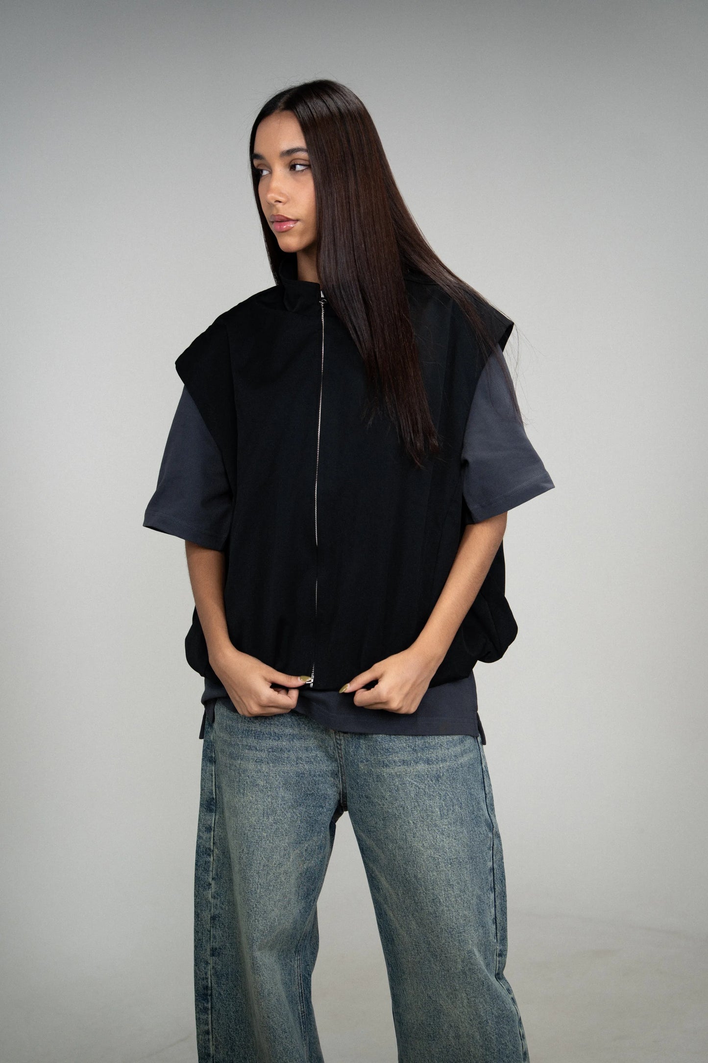 VEST 1.0 BLACK